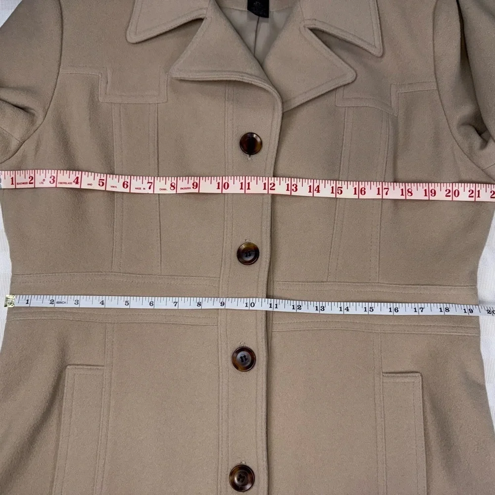 B. Moss Vintage Tan Wool Blend Women's Coat Size Large Button Front Collared
